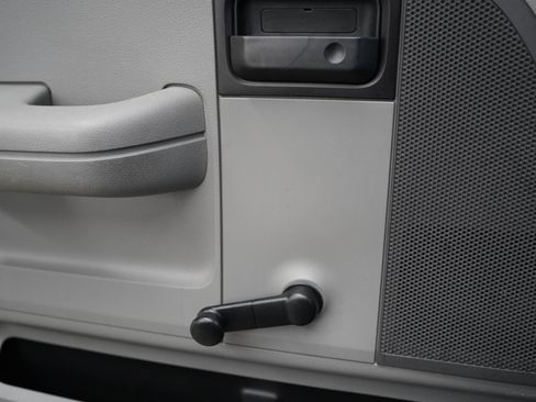 Used 2005 Ford F150 XL image 24