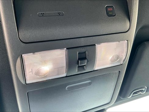 Used 2025 Nissan Frontier PRO-4X w/ Pro Convenience Package AWD/4WD image 32
