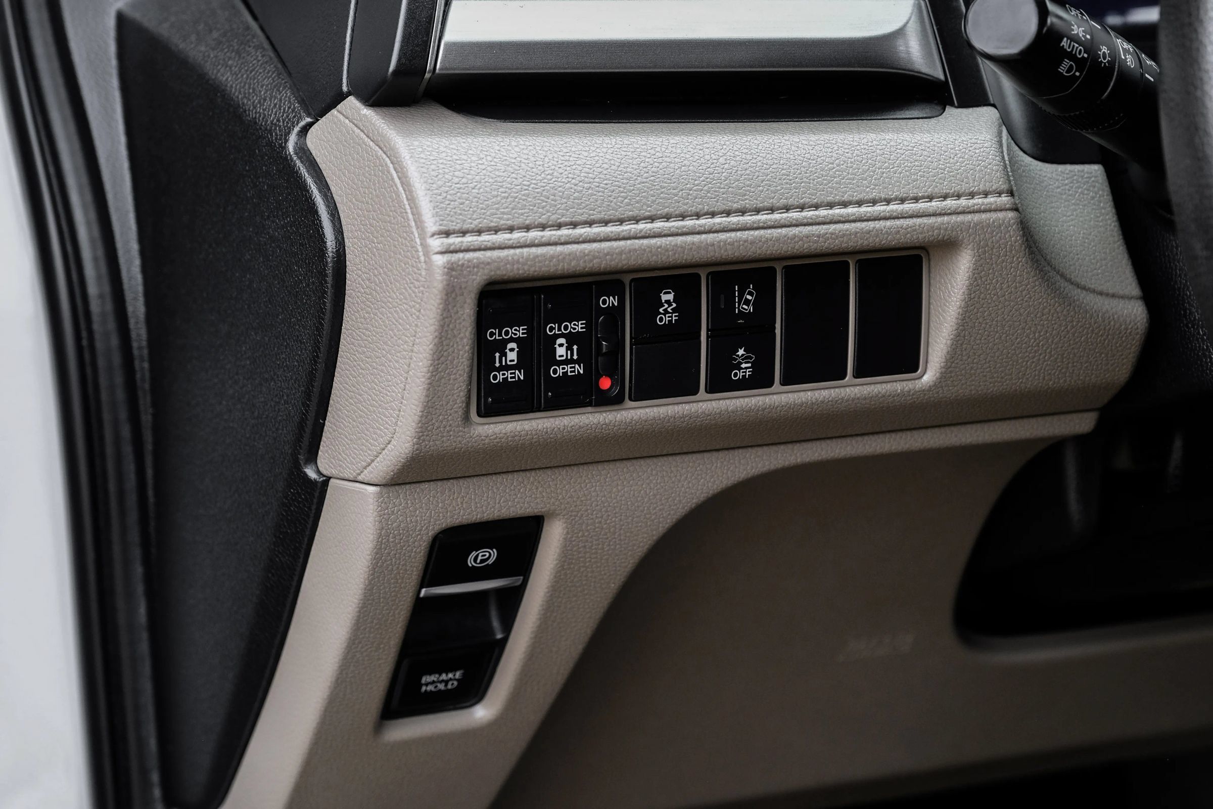 Used 2020 Honda Odyssey EX image 30