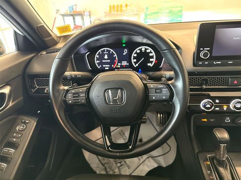 Used 2024 Honda Civic Sport image 11