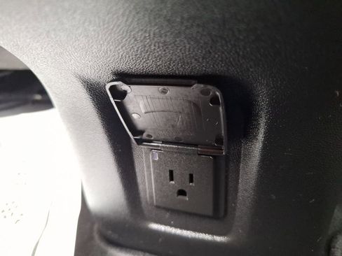 Used 2018 GMC Terrain SLT w/ Preferred Package image 22