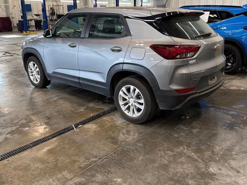 Certified 2023 Chevrolet TrailBlazer LS FWD image 2
