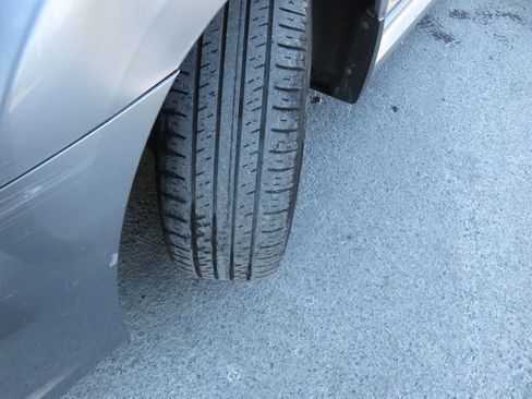 Used 2011 Subaru Legacy 2.5i Premium image 28