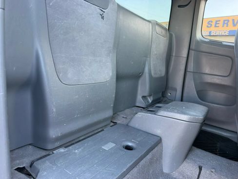 Used 2011 Toyota Tacoma 2WD Access Cab w/ SR5 Pkg #2 image 18