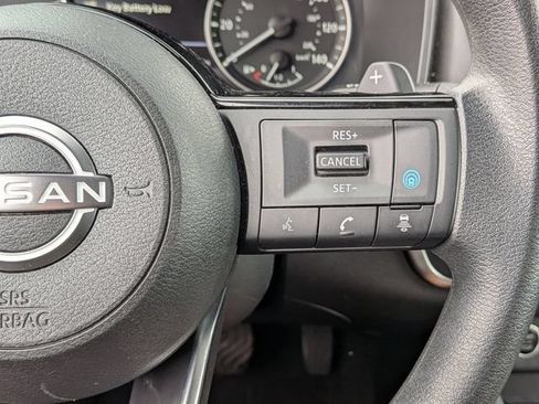 Used 2023 Nissan Rogue SV AWD/4WD image 20