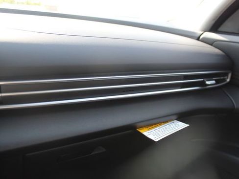 New 2026 Hyundai Elantra Hybrid FWD image 22