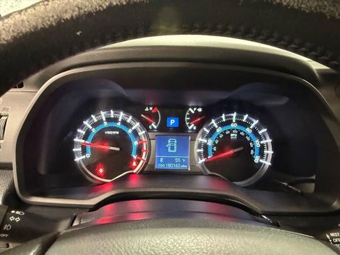 Used 2016 Toyota 4Runner SR5 image 22