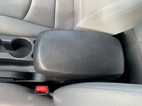Used 2013 Hyundai Elantra GLS w/ Preferred Pkg FWD image 24