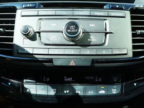 Used 2017 Honda Accord Sport Special Edition image 46