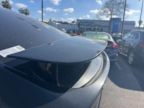 Used 2022 Tesla Model X image 13