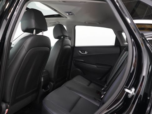 Used 2023 Hyundai Kona Limited FWD image 17