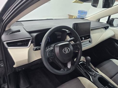 Used 2026 Toyota Corolla LE FWD image 11