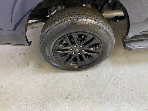 Used 2025 Ford F150 Lariat w/ Equipment Group 501A Mid image 13