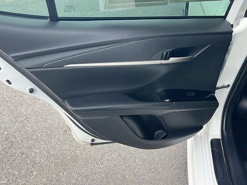 Used 2025 Toyota Camry SE w/ Convenience Package image 17
