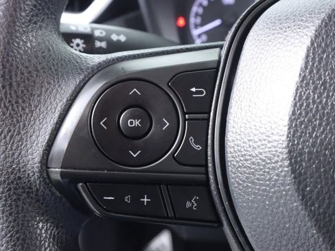 Used 2020 Toyota Corolla LE image 12