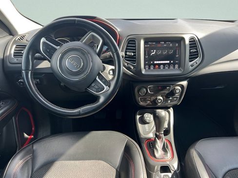 Used 2019 Jeep Compass Trailhawk AWD/4WD image 13