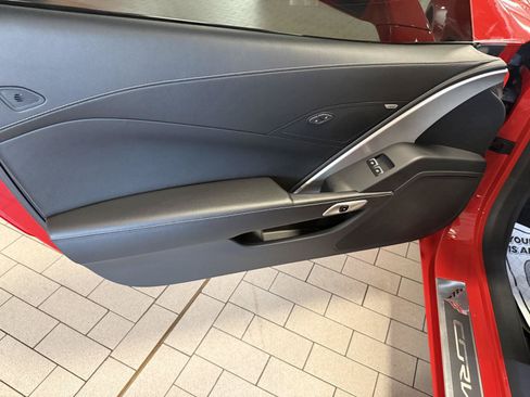 Used 2017 Chevrolet Corvette Stingray Coupe w/ 1LT RWD image 25