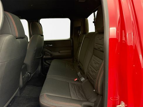 Used 2023 Nissan Frontier PRO-4X w/ Pro Convenience Package image 23