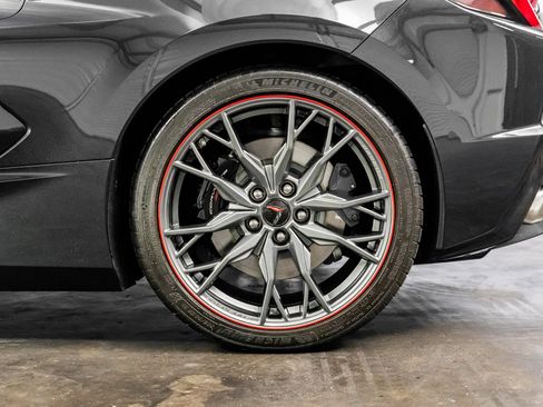 Used 2024 Chevrolet Corvette Stingray Premium Conv w/ Z51 Performance Package image 17