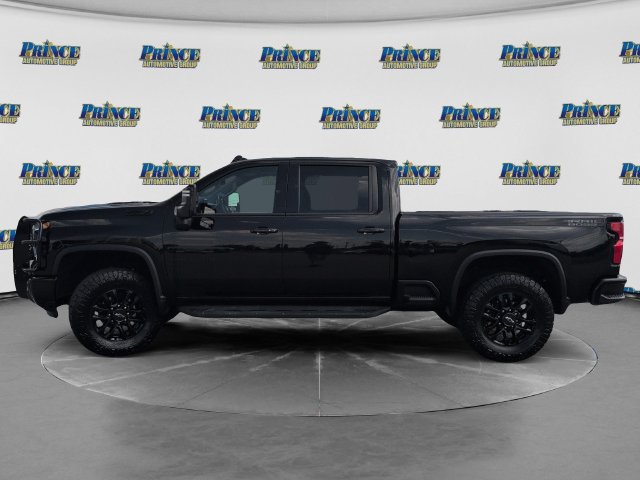 Used 2025 Chevrolet Silverado 2500 LTZ w/ LTZ Plus Package AWD/4WD image 12