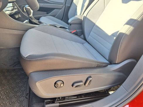 New 2026 Volkswagen Jetta SE image 7