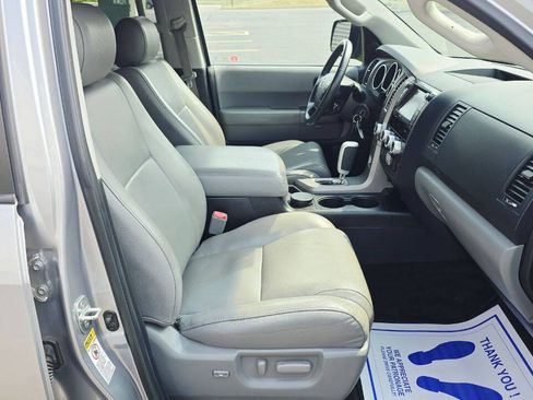 Used 2013 Toyota Sequoia Limited AWD/4WD image 20