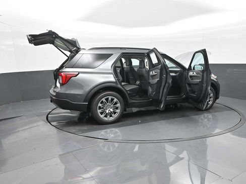 New 2026 Ford Explorer Active w/ Active Comfort Package image 28