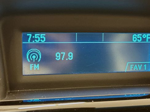 Used 2014 Chevrolet Cruze LT image 21