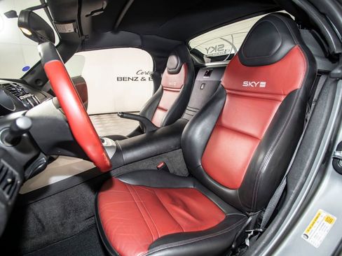 Used 2007 Saturn Sky Red Line image 15