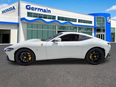 Used 2022 Ferrari Roma RWD image 7
