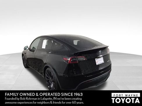 Used 2023 Tesla Model Y Performance image 9
