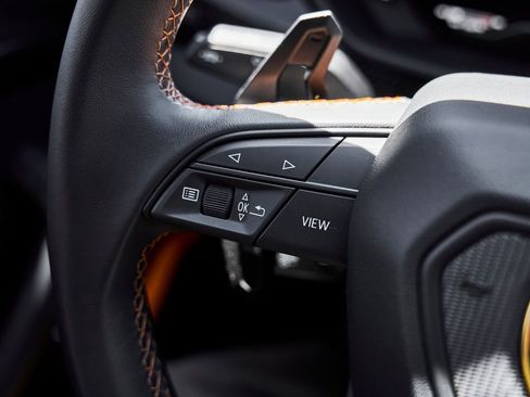 Used 2023 Lamborghini Urus Performante AWD/4WD image 67