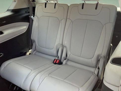 Used 2021 Jeep Grand Cherokee L Overland w/ Luxury Tech Group IV image 17