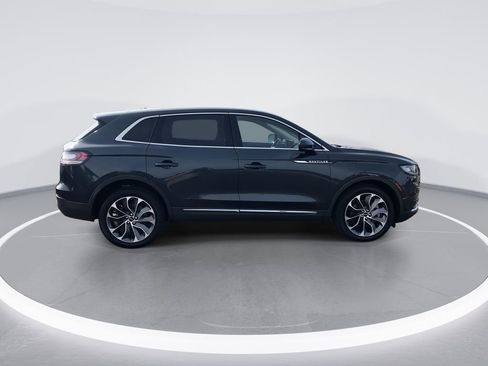 Used 2022 Lincoln Nautilus Reserve AWD/4WD image 9