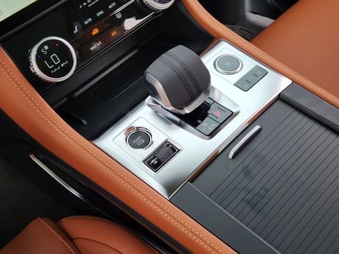 Used 2026 Jaguar F-PACE R-Dynamic S AWD/4WD image 19