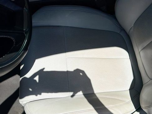 Used 2022 Jeep Grand Cherokee Overland AWD/4WD image 21