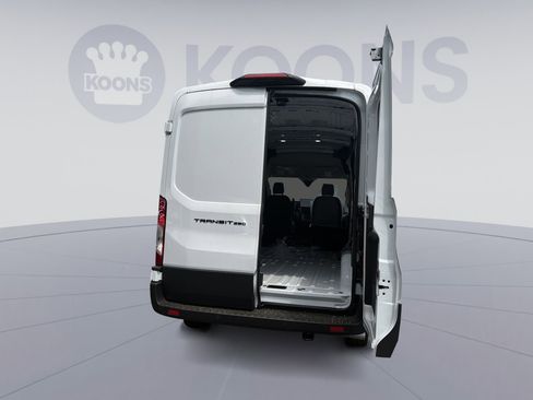 New 2026 Ford Transit 250 148 Medium Roof RWD image 32