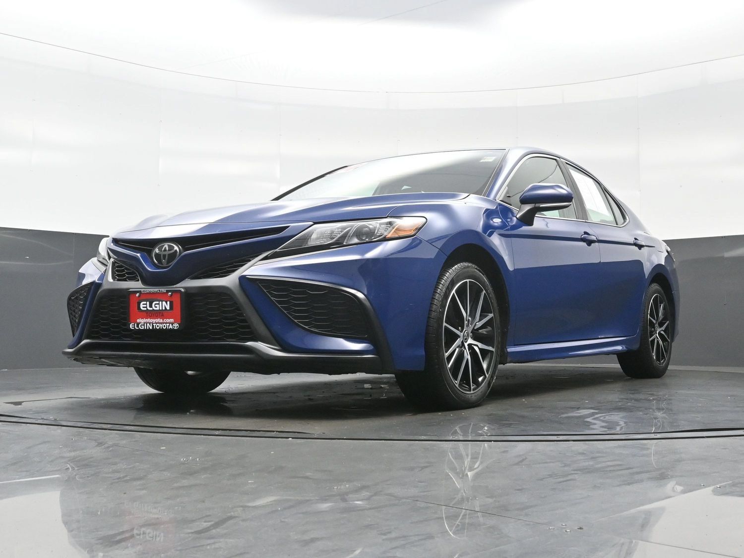 Used 2024 Toyota Camry SE FWD image 27