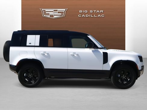 Used 2023 Land Rover Defender 110 X-Dynamic SE image 6