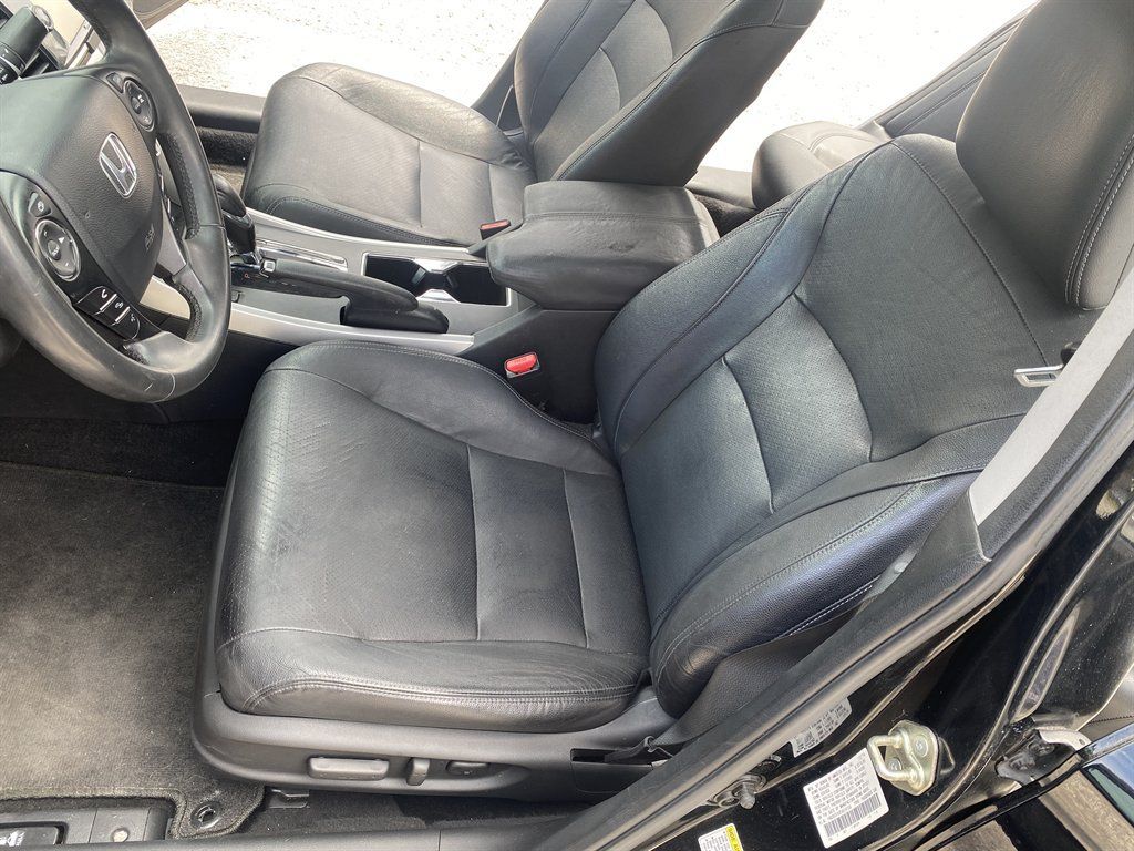 Used 2015 Honda Accord Touring image 13