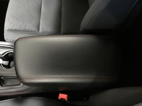 Used 2025 Dodge Durango GT AWD/4WD image 27