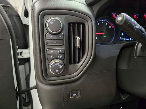 Used 2025 Chevrolet Silverado 2500 Custom w/ Custom Value Package AWD/4WD image 32