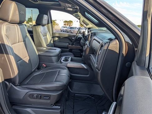 Used 2019 Chevrolet Silverado 1500 High Country w/ Technology Package image 14