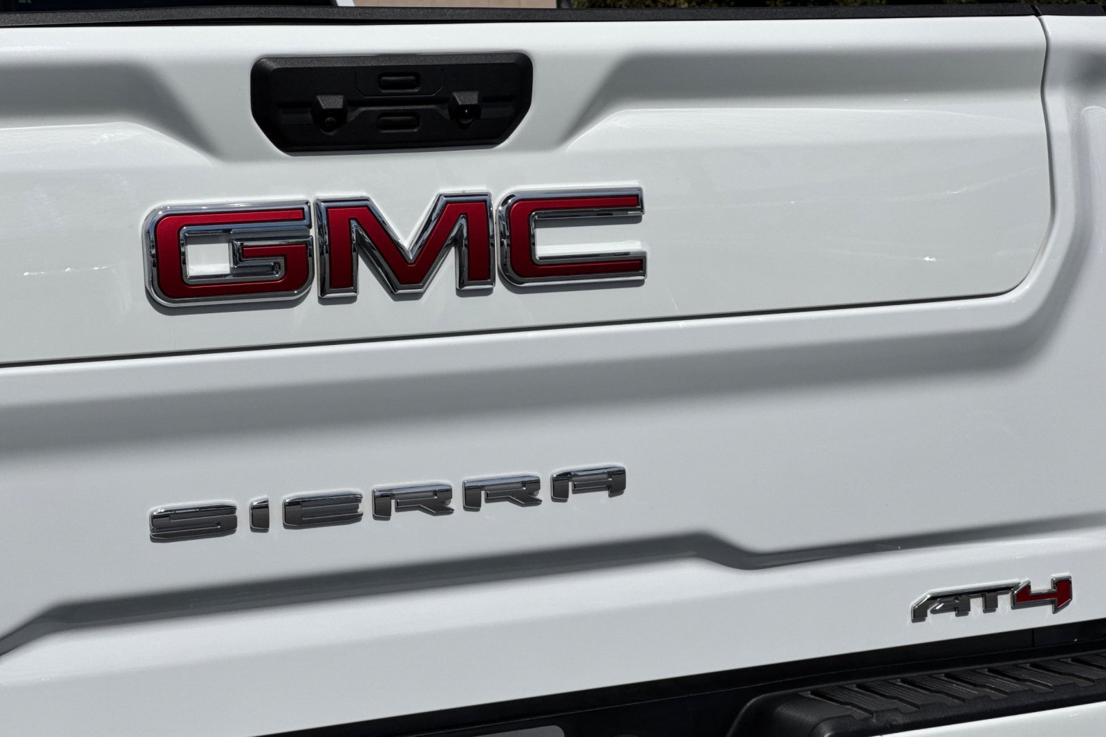 Used 2024 GMC Sierra 2500 AT4 w/ AT4 Premium Plus Package AWD/4WD image 30