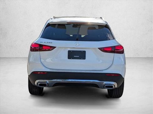 Used 2026 Mercedes-Benz GLA 250 image 8