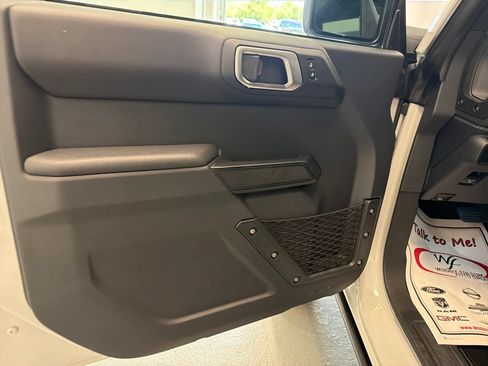 New 2026 Ford Bronco Badlands AWD/4WD image 14
