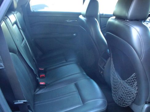 Used 2016 Cadillac SRX Performance w/ Midnight Edition Package FWD image 24