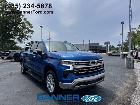Used 2022 Chevrolet Silverado 1500 LTZ w/ Technology Package AWD/4WD image 1