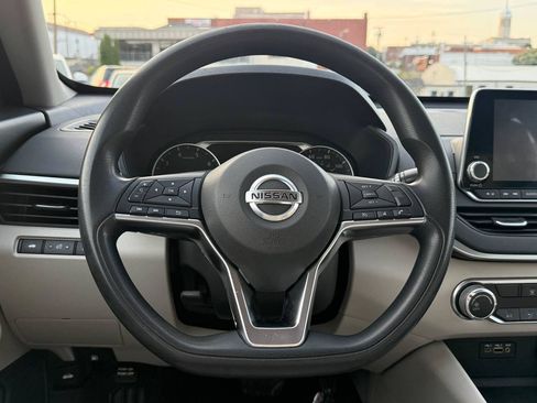 Used 2019 Nissan Altima 2.5 S FWD image 41