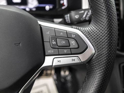 Used 2022 Volkswagen Atlas Cross Sport SEL R-Line image 17